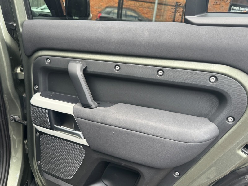 Land Rover Defender 5.0 P525 Carpathian Edition 90 Grey #64