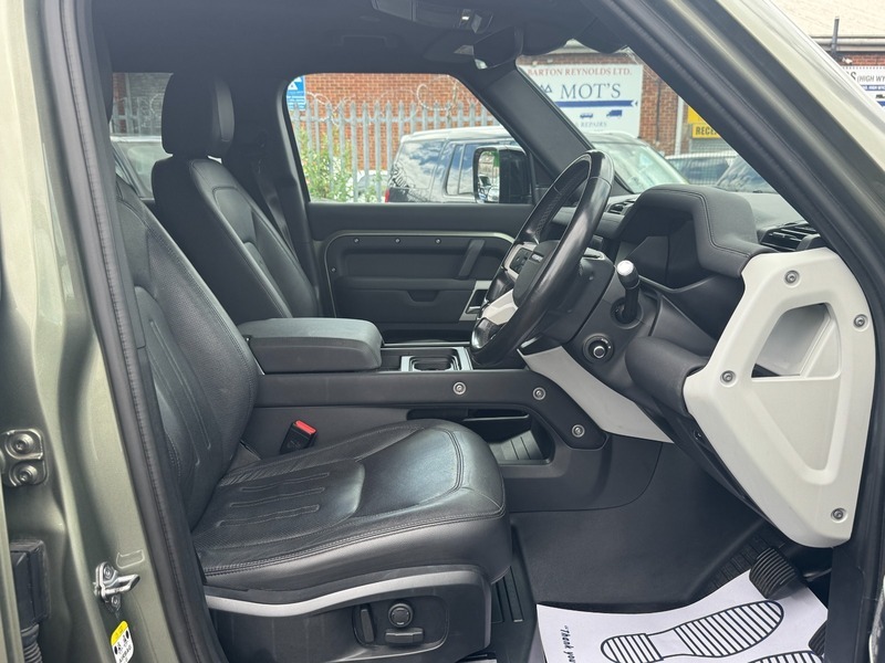 Land Rover Defender 5.0 P525 Carpathian Edition 90 Grey #40