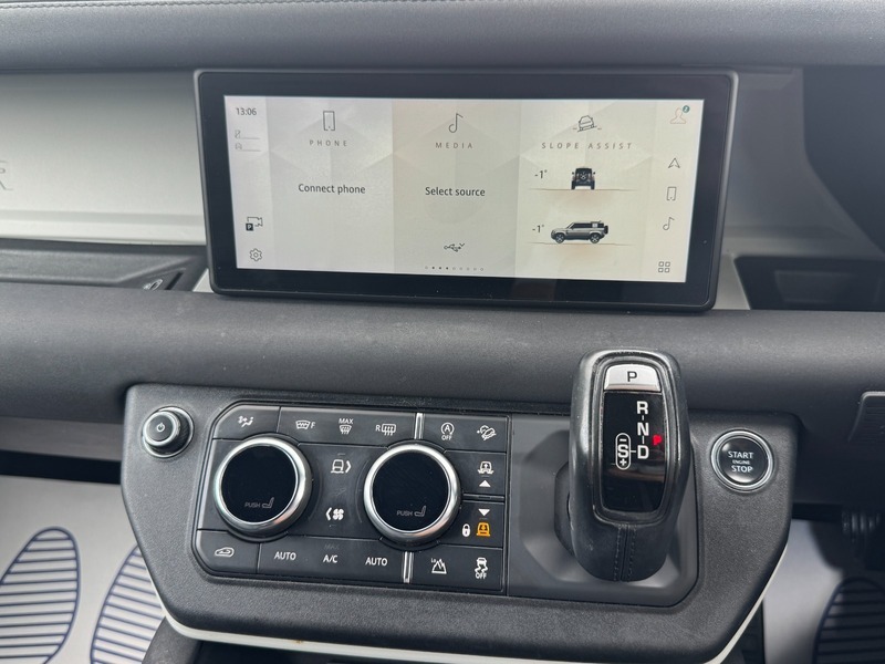 Land Rover Defender 5.0 P525 Carpathian Edition 90 Grey #51