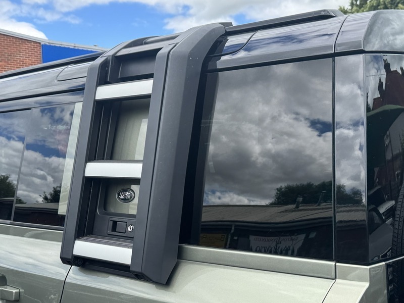 Land Rover Defender 5.0 P525 Carpathian Edition 90 Grey #16