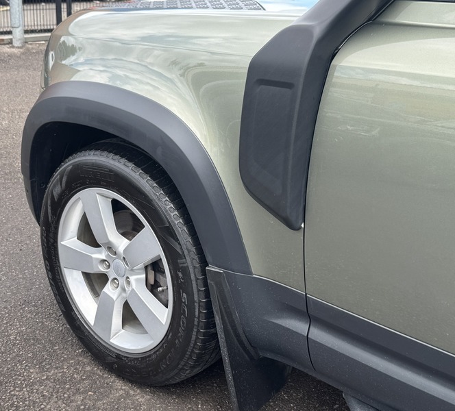 Land Rover Defender 5.0 P525 Carpathian Edition 90 Grey #31