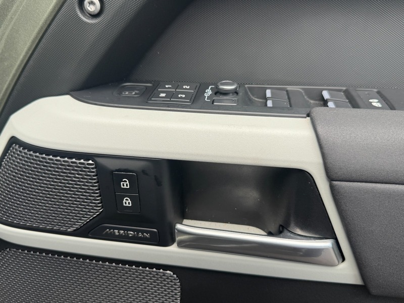 Land Rover Defender 5.0 P525 Carpathian Edition 90 Grey #62
