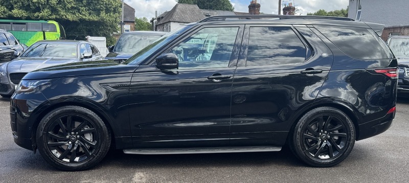 Land Rover Discovery 3 .0 Sd V6 Landmark Black #2