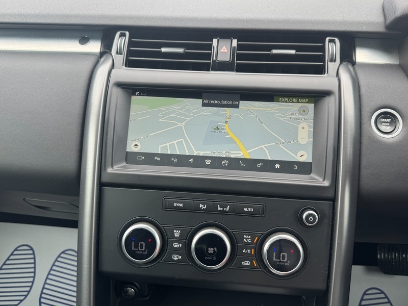 Land Rover Discovery 3.0 Sd6 Landmark 302 Bhp Black #37