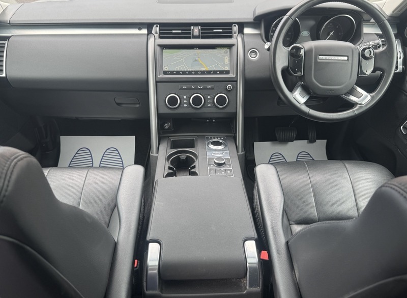 Land Rover Discovery 3.0 Sd6 Landmark 302 Bhp Black #35