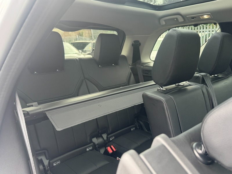 Land Rover Discovery 3.0 Sd6 Landmark 302 Bhp Black #61