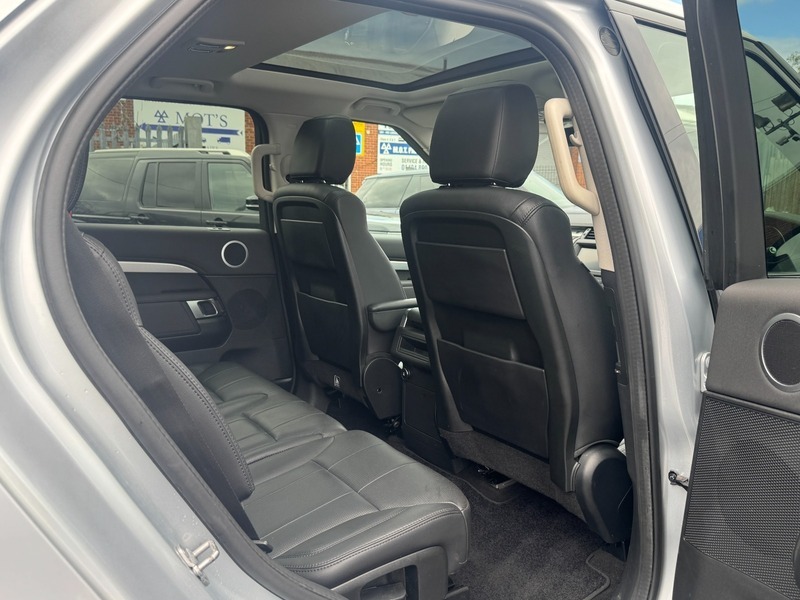 Land Rover Discovery 3.0 Sd6 Landmark 302 Bhp Black #55