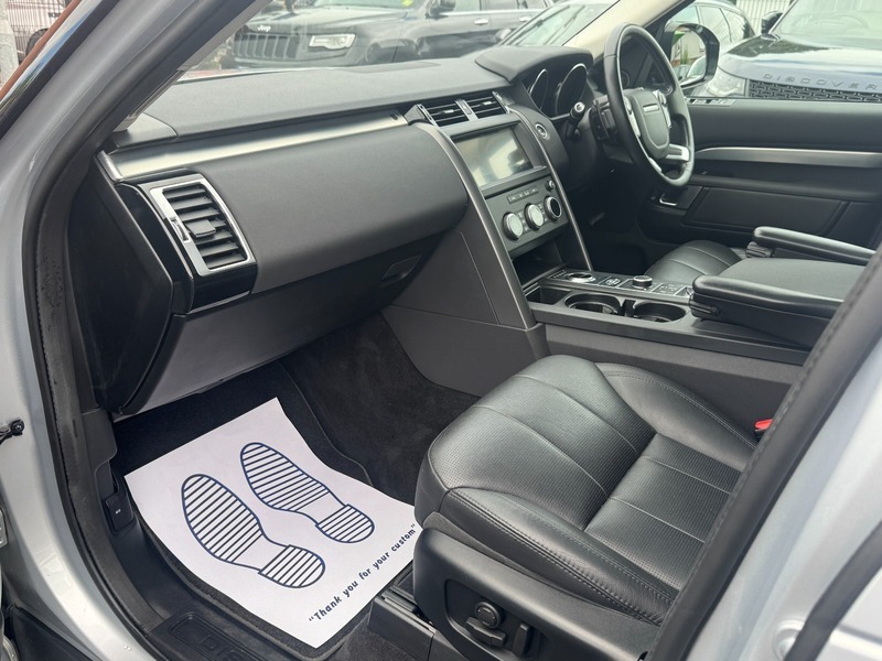 Land Rover Discovery 3.0 Sd6 Landmark 302 Bhp Black #25