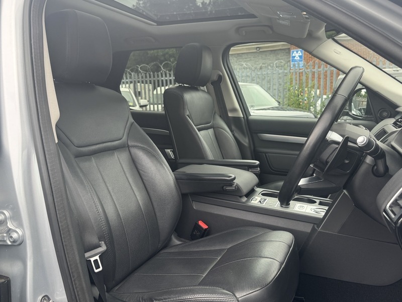 Land Rover Discovery 3.0 Sd6 Landmark 302 Bhp Black #30