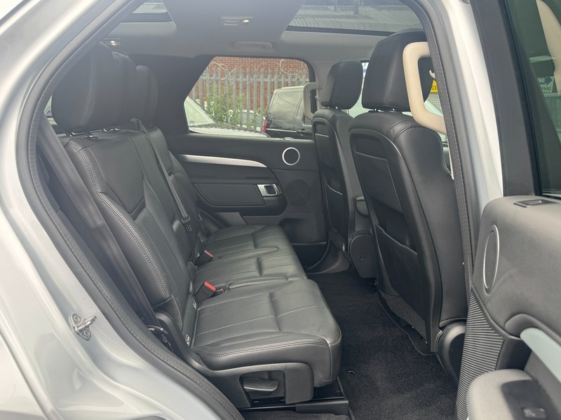 Land Rover Discovery 3.0 Sd6 Landmark 302 Bhp Black #57