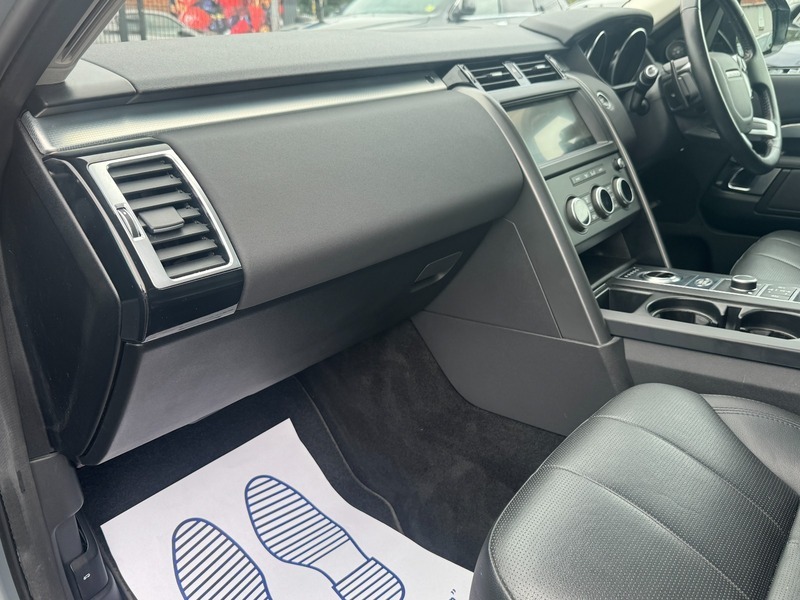 Land Rover Discovery 3.0 Sd6 Landmark 302 Bhp Black #49