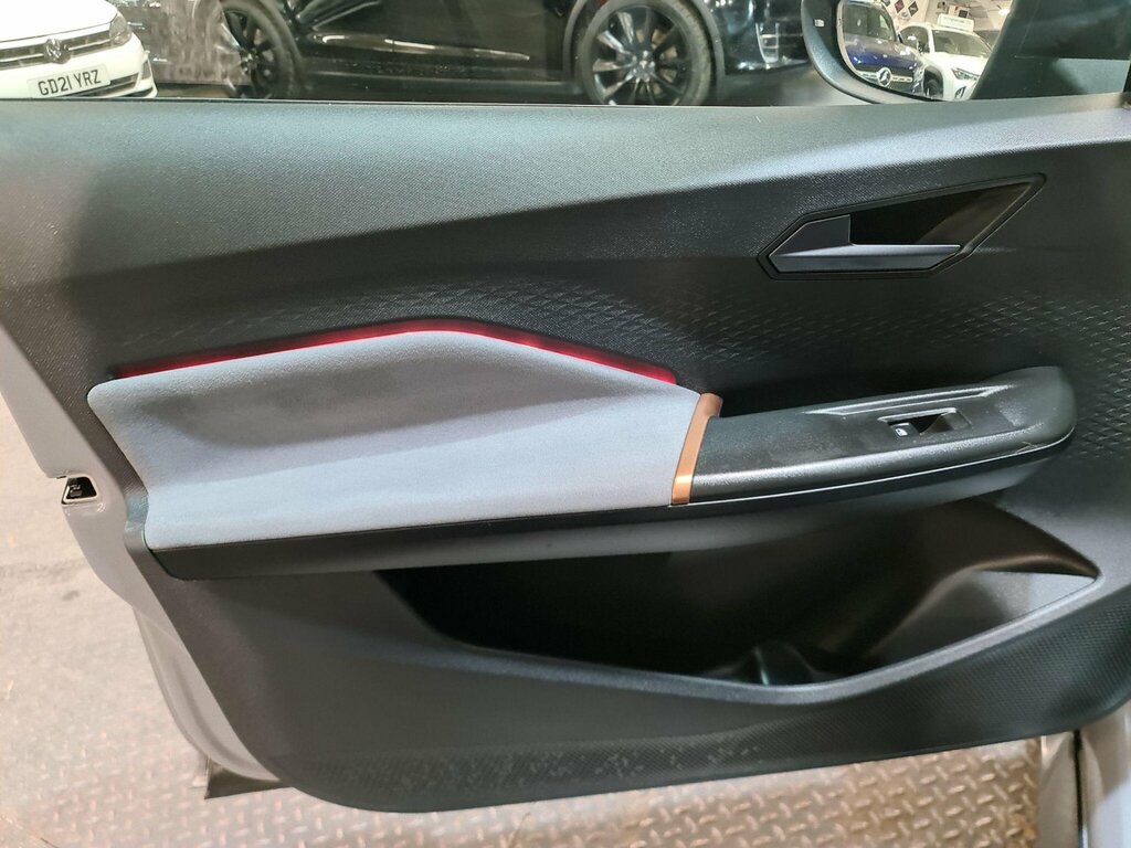 Cupra Born 169Kw E-boost V1 58Kwh Silver #18
