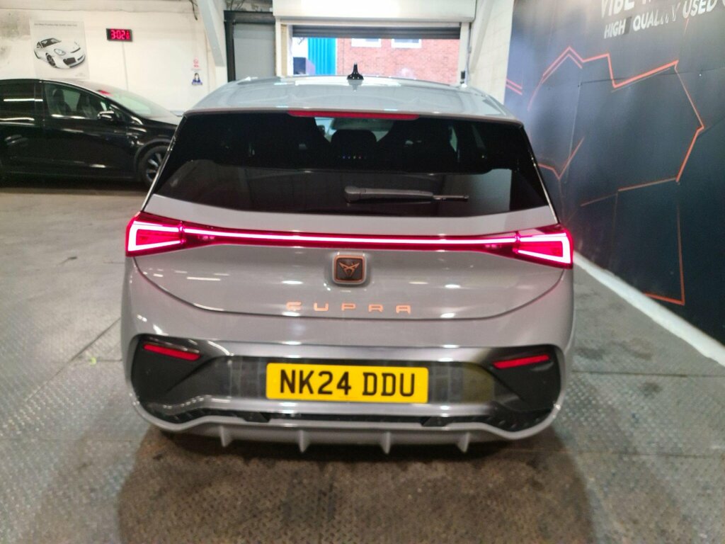 Cupra Born 169Kw E-boost V1 58Kwh Silver #8