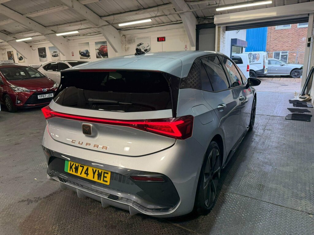 Cupra Born E-boost 77Kwh V3 5 Seat Silver #4