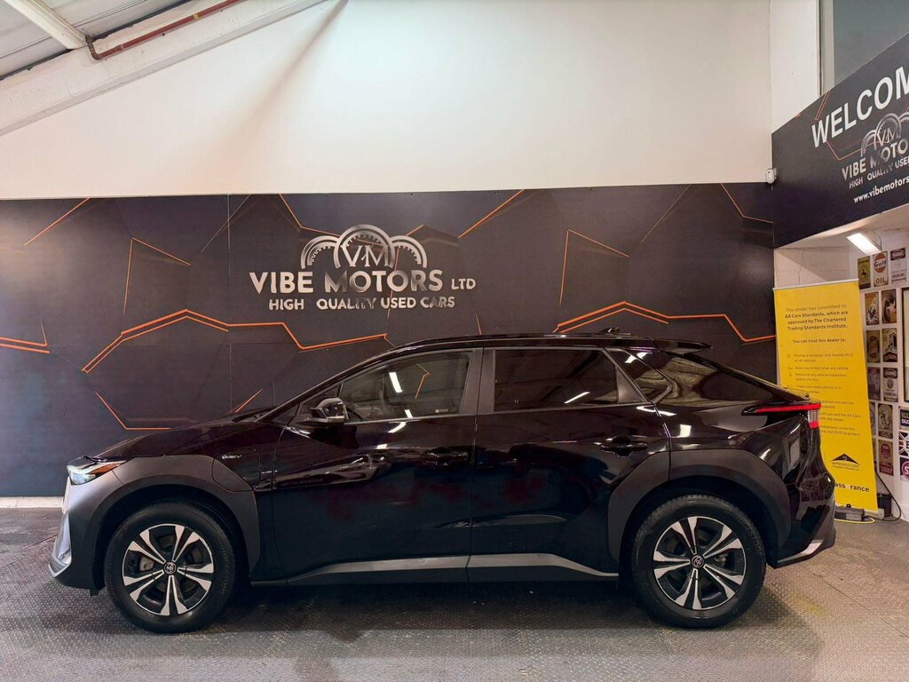 Toyota bZ4X 71.4Kwh Motion 11Kw Obc LR75BVS Black #5