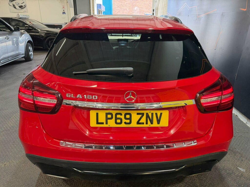 Mercedes-Benz GLA Class 1.6 Gla180 Urban Edition 7G-dct Euro 6 Ss Red #5