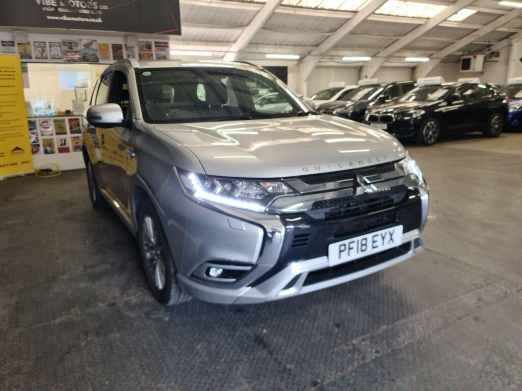 Mitsubishi Outlander 2.4H Twinmotor 13.8Kwh 4H Cvt 4Wd Euro 6 Ss Silver