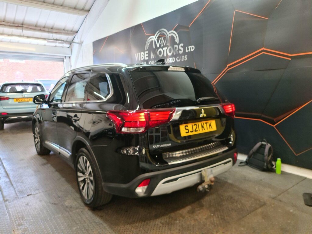 Mitsubishi Outlander 2.0 Mivec Design Cvt 4Wd Euro 6 Ss Black #4