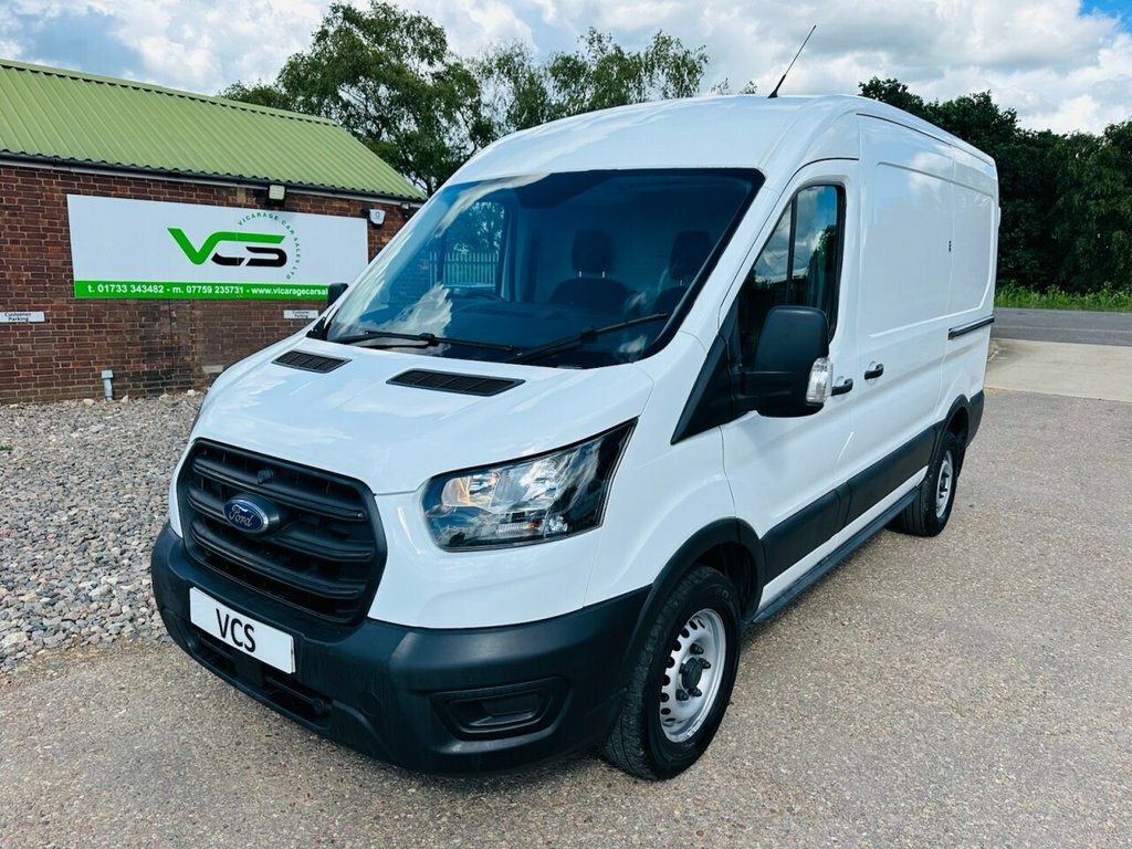 Ford Transit Custom 2L Leader White