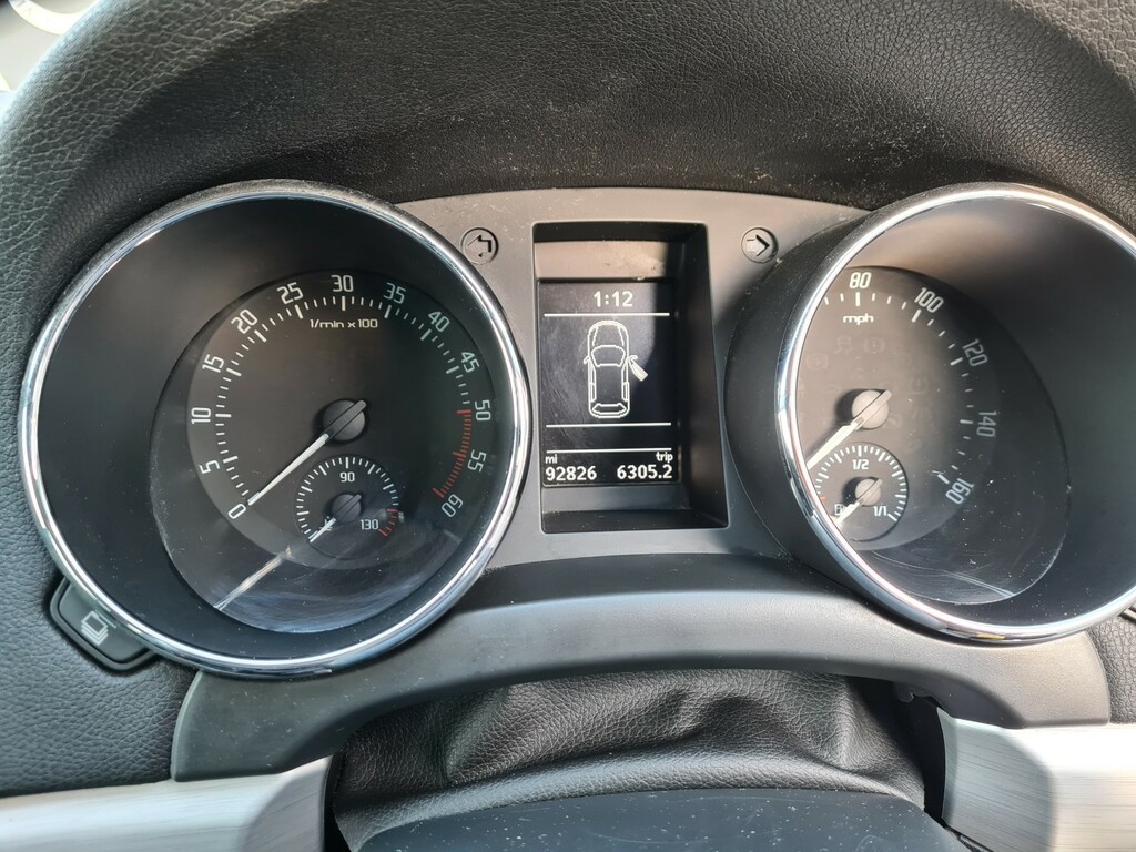 Skoda Yeti Hatchback Silver #15