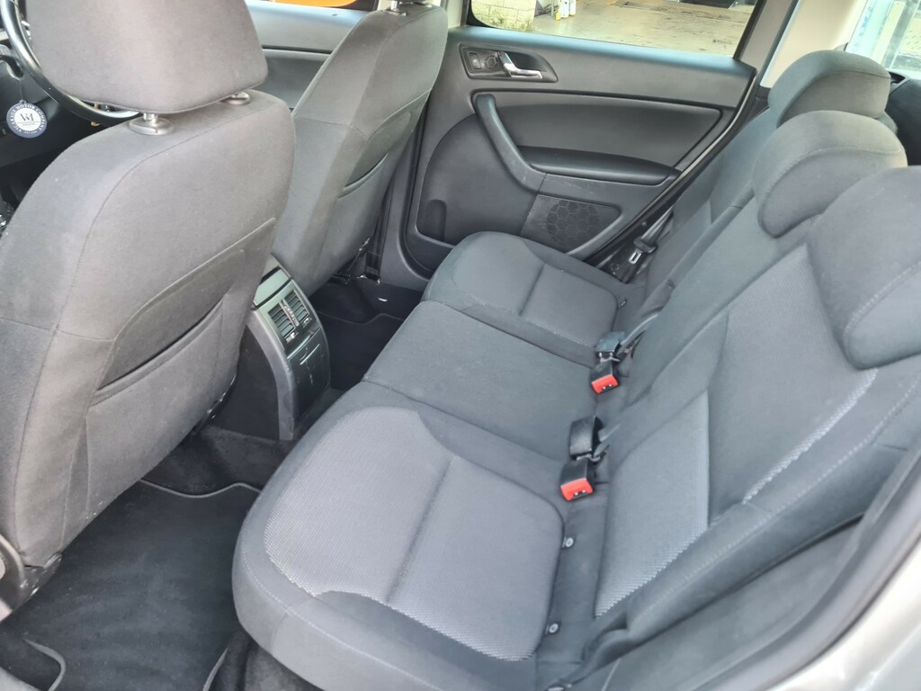 Skoda Yeti Hatchback Silver #11