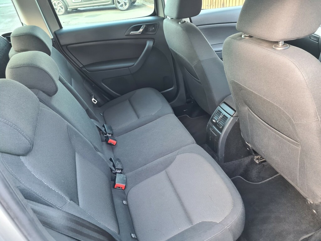 Skoda Yeti Hatchback Silver #12