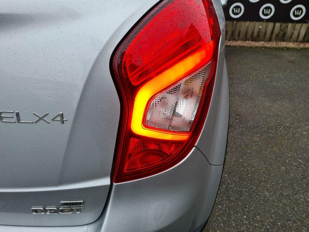 SsangYong Korando Korando Se White #31