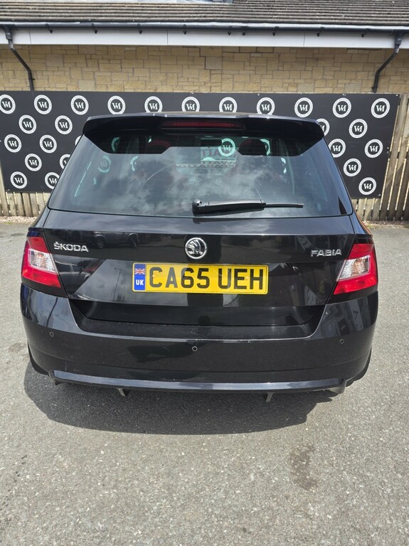 Skoda Fabia 1.2 Tsi Monte Carlo Black #4