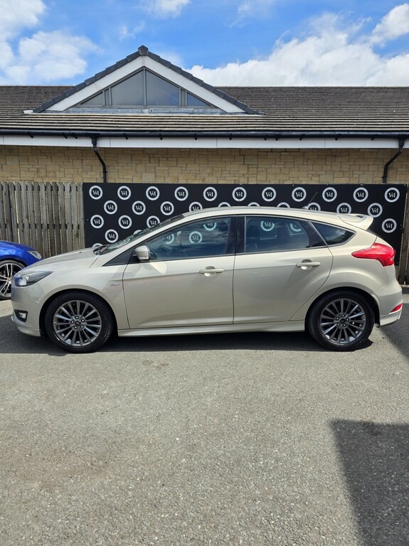 Ford Focus 1.0 T Ecoboost St-line Silver #2