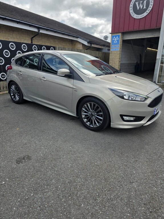 Ford Focus 1.0 T Ecoboost St-line Silver #4