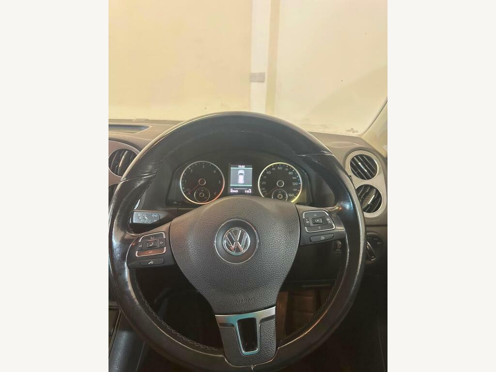 Volkswagen Tiguan 2.0 Tdi Bluemotion Tech Black #56