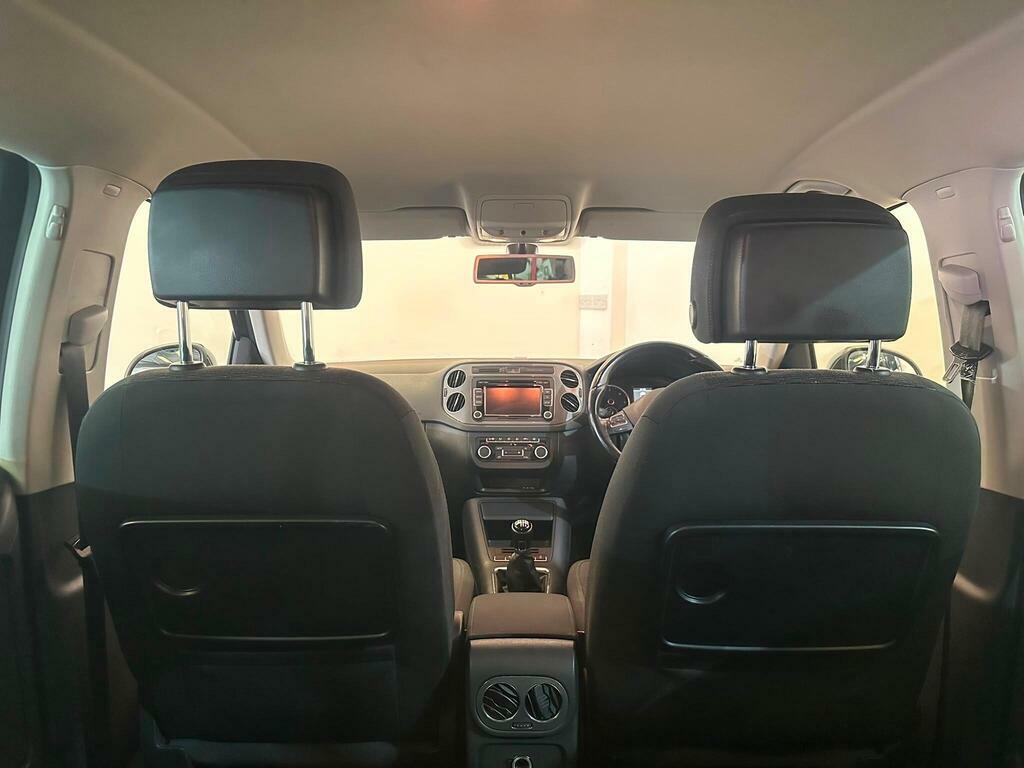 Volkswagen Tiguan 2.0 Tdi Bluemotion Tech Black #60