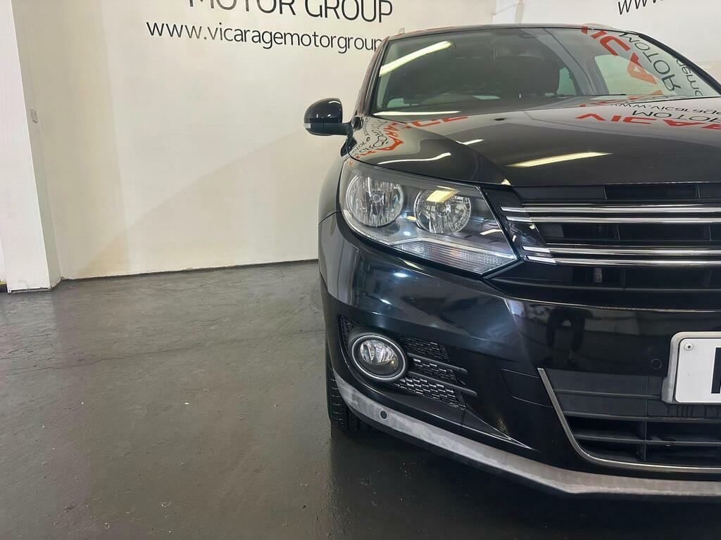 Volkswagen Tiguan 2.0 Tdi Bluemotion Tech Black #16