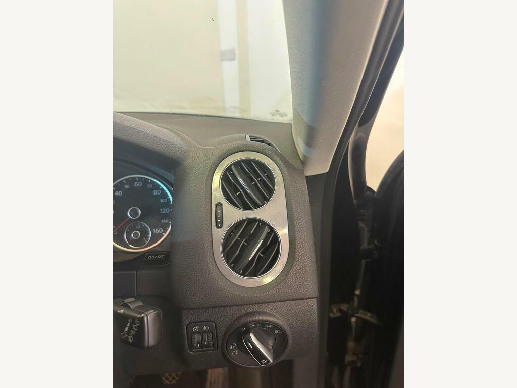 Volkswagen Tiguan 2.0 Tdi Bluemotion Tech Black #36