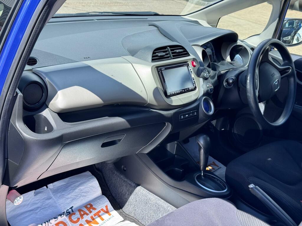 Honda Jazz 1.4 I-vtec Es Plus Cvt Hatchback #17