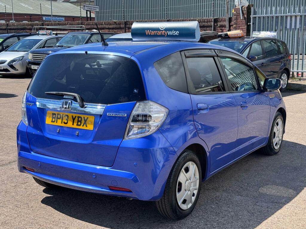 Honda Jazz 1.4 I-vtec Es Plus Cvt Hatchback #16