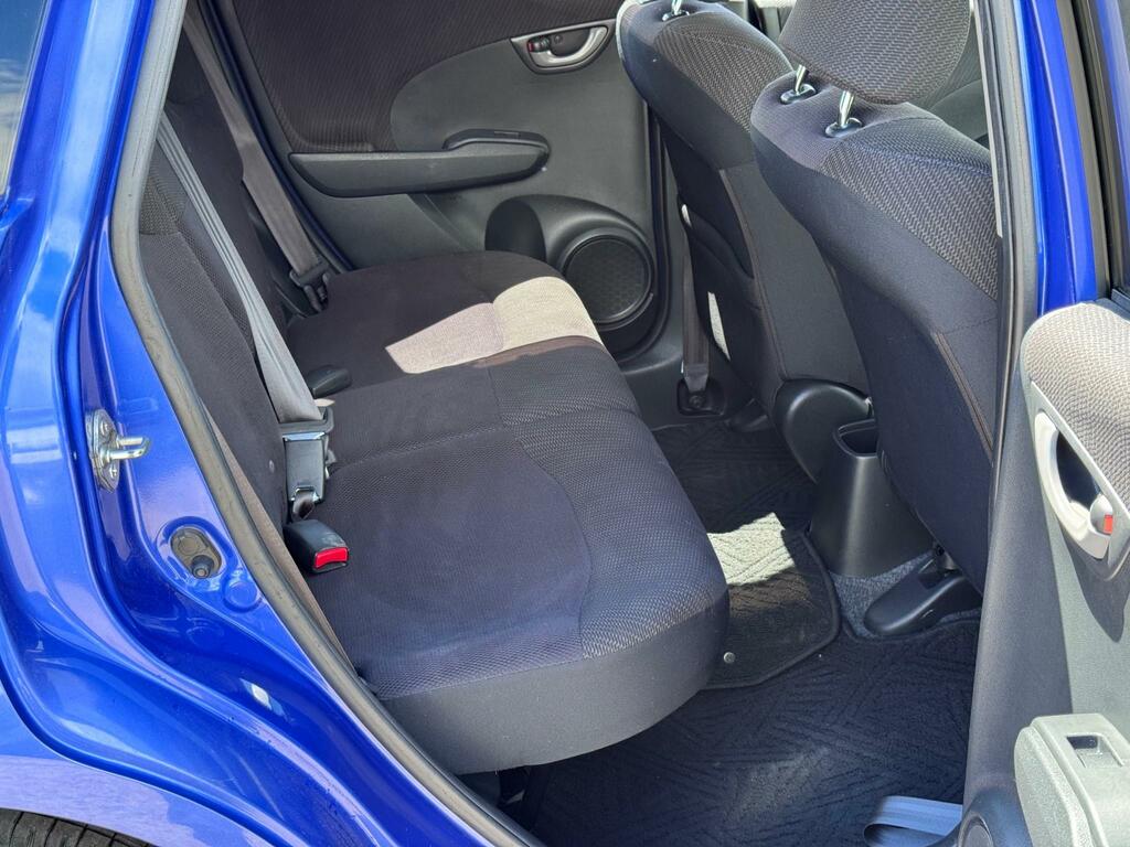 Honda Jazz 1.4 I-vtec Es Plus Cvt Hatchback #22