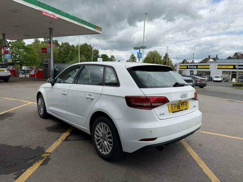Audi A3 1.0 Tfsi Se Technik FP18YFW White #4