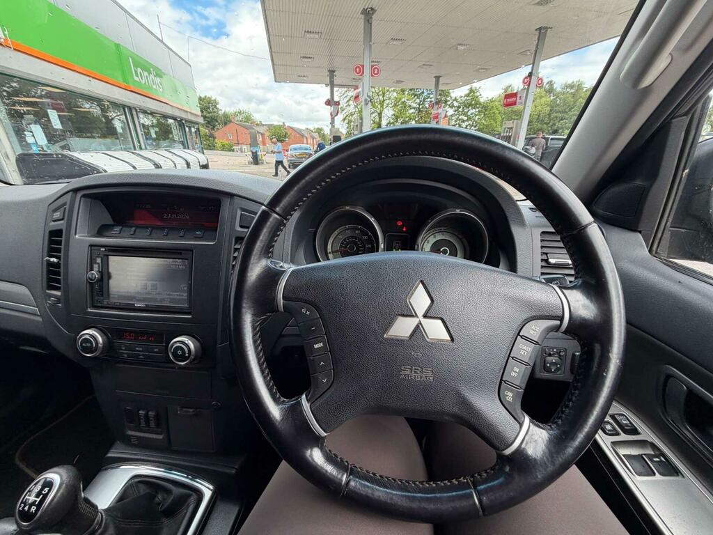 Mitsubishi Shogun 3.2 Di-dc Warrior 4Work Suv 4Wd DG12OUJ Black #6