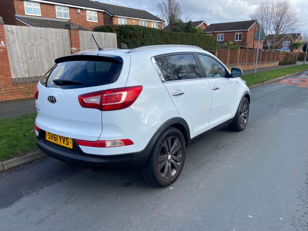 Kia Sportage 2.0 Kx-3 White #5