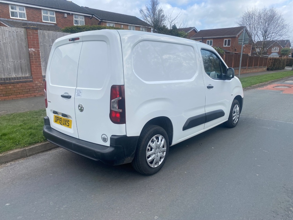 Vauxhall Combo 2000 1.6 Turbo D 75Ps H1 Edition Van DP19UXS White #5