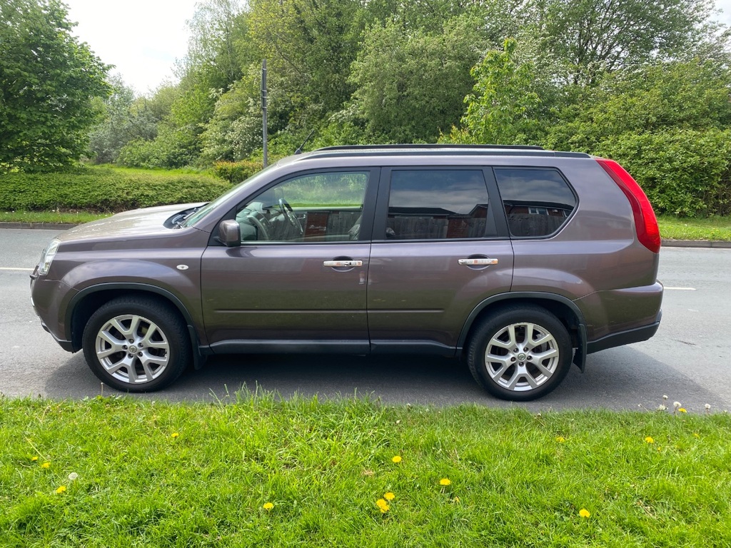 Nissan X-Trail 2.0 Dci 173 Tekna Beige #2