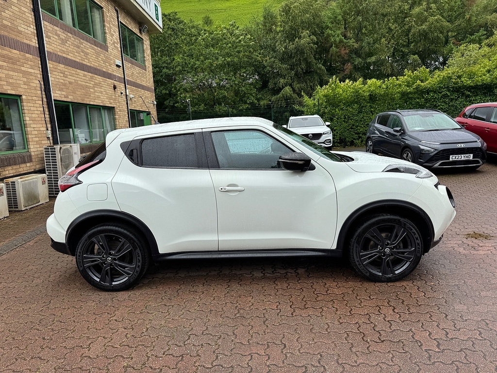 Nissan Juke Dig-t N-connecta EK17NZW White #4