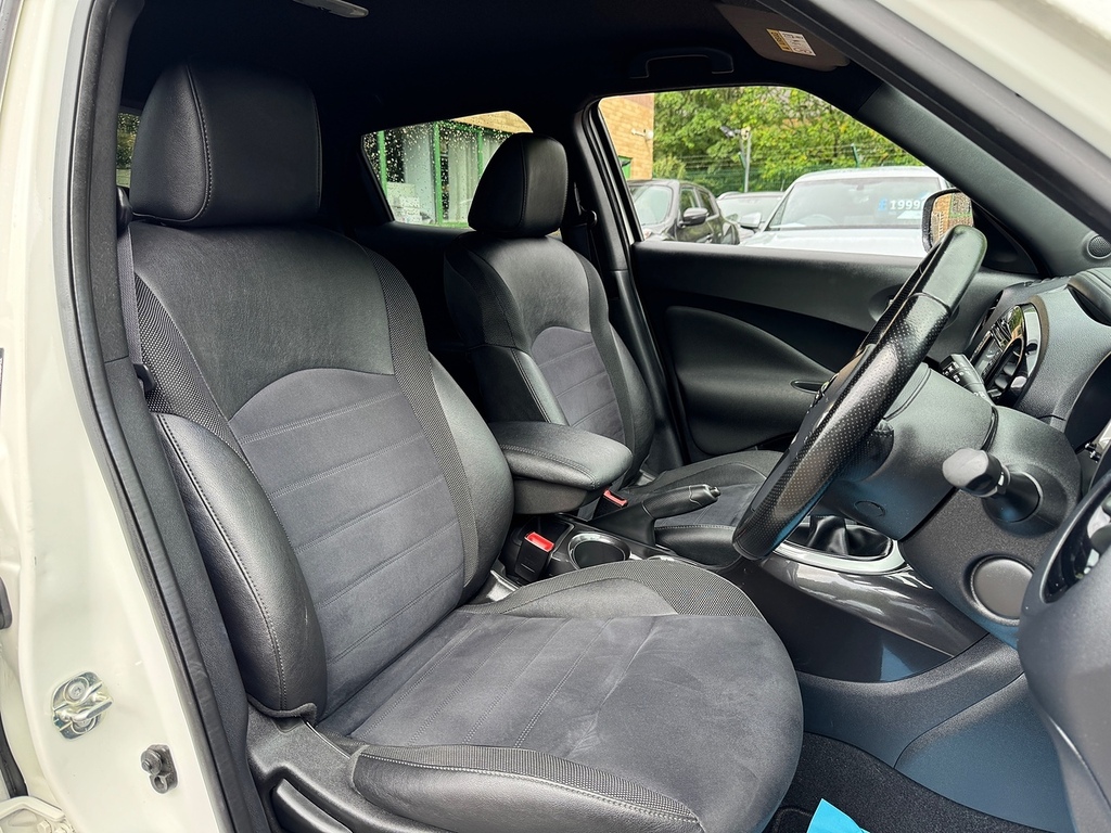 Nissan Juke Dig-t N-connecta EK17NZW White #2
