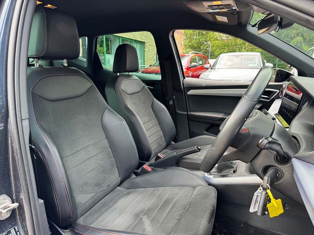 Seat Arona Tsi Fr Sport HG23RAU Grey #2