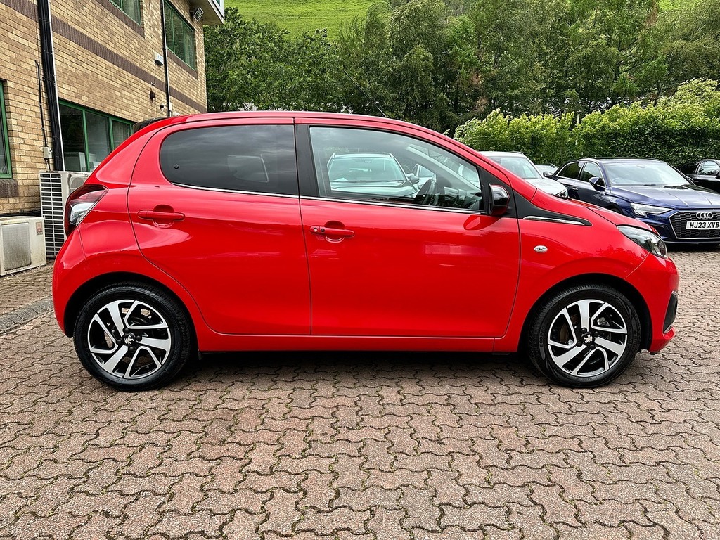 Peugeot 108 Allure Red #4
