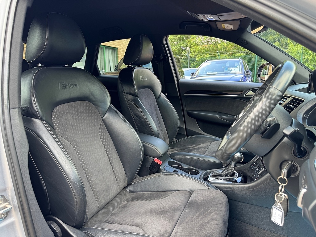Audi Q3 Tdi Black Edition Silver #2