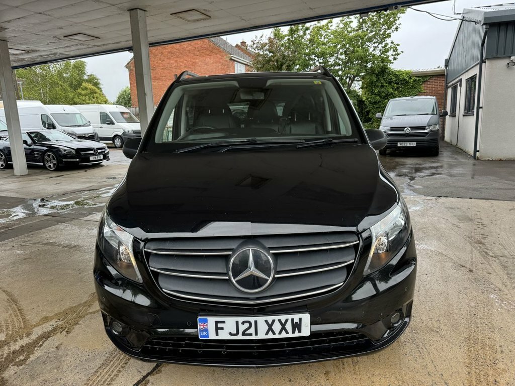 Mercedes-Benz Vito 2L Progressive Black #2