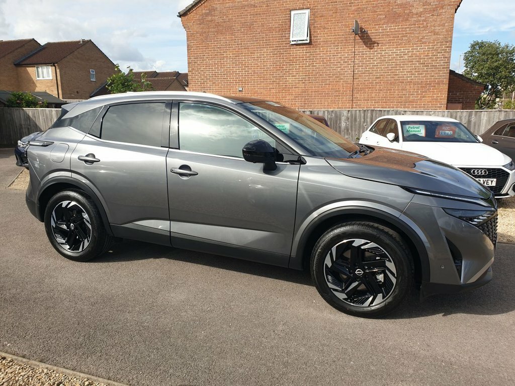Nissan Qashqai N-connecta Red #7