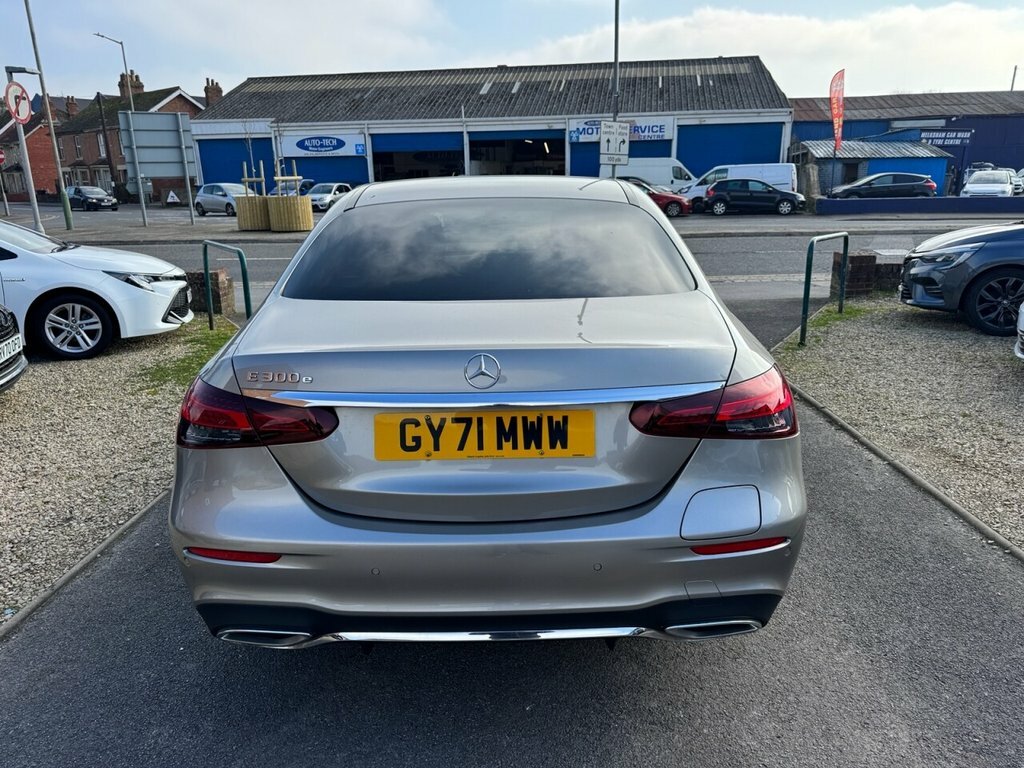 Mercedes-Benz E Class 2L Amg Line Edition Silver #5